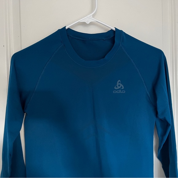 Odlo Men's Compression Top Size Small - Picture 2 of 7